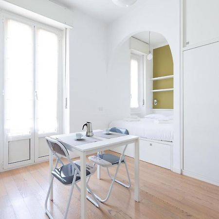 Porta Nuova Bright Studio With Balcony Milan Bagian luar foto