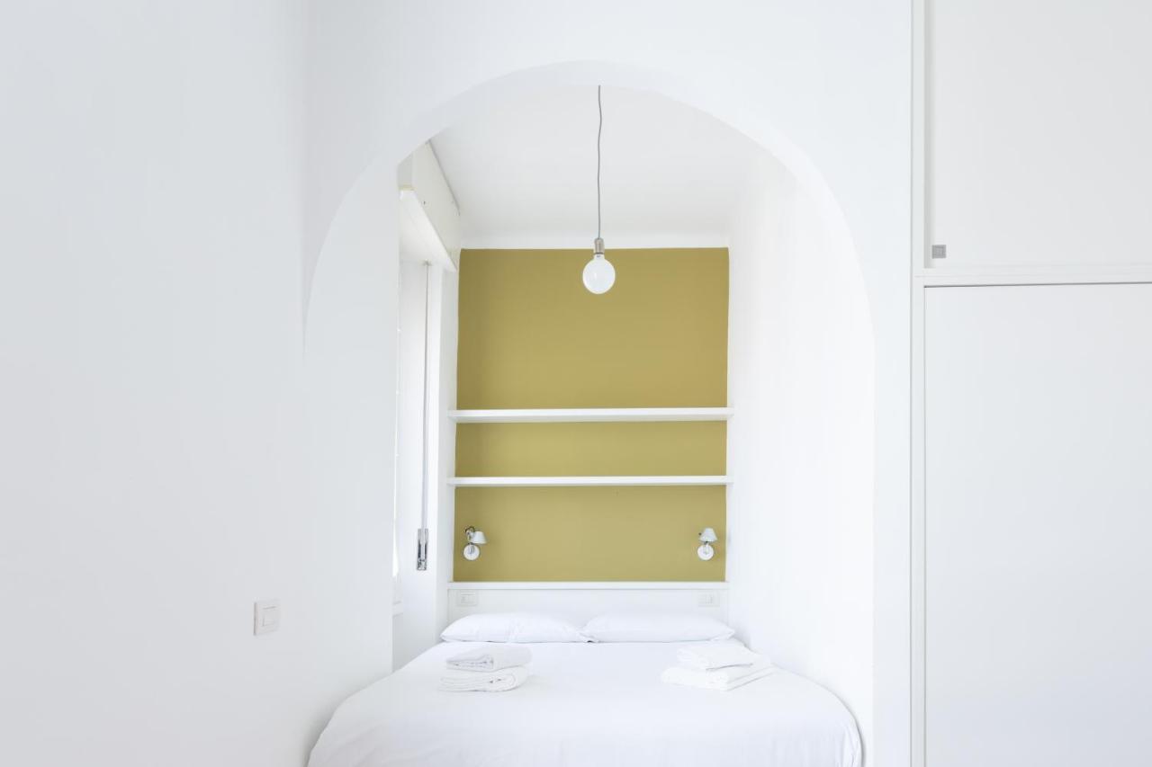 Porta Nuova Bright Studio With Balcony Milan Bagian luar foto